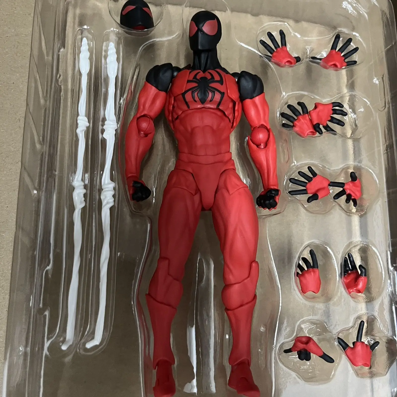メスおもちゃ 新しいスパイダーマンフィギュア CT Toys ブラックレッド スパイダーマン フィギュア アニメアクションフィギュア スタチュー モデル アニメフィギュア