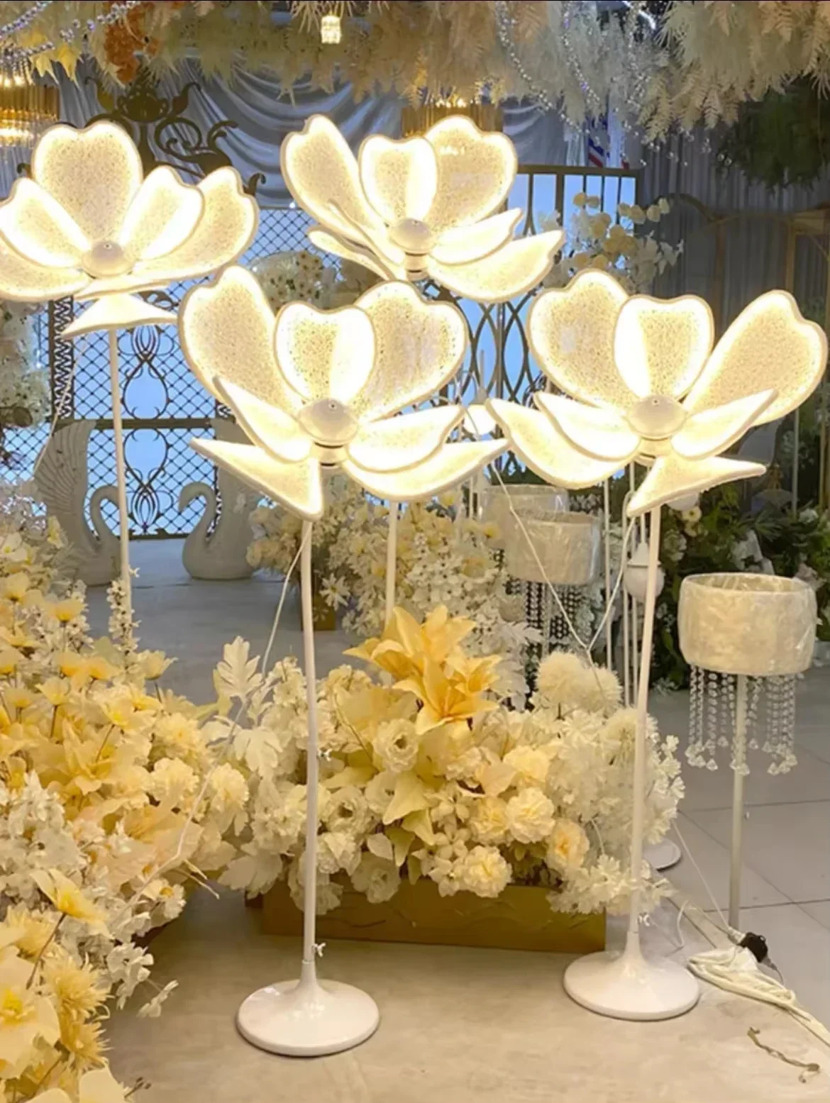 

LED decorative luminous peony flowers, wedding road guide, white silk decoration, for wedding party birthday home decoration