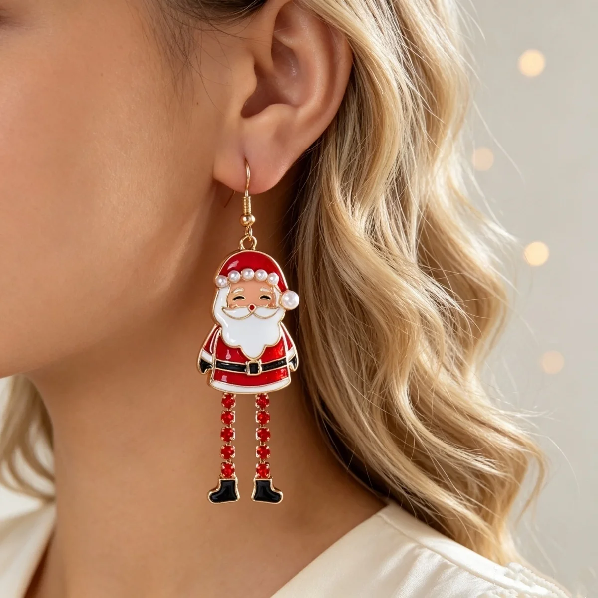 Weihnachtliche kreative Ohrhänger mit simulierten Perlen und langen Beinen im Weihnachtsmann-Design für Damen, Neujahrs-Ohrschmuck mit Lebkuchenmann und Schneemann. – Detail 7