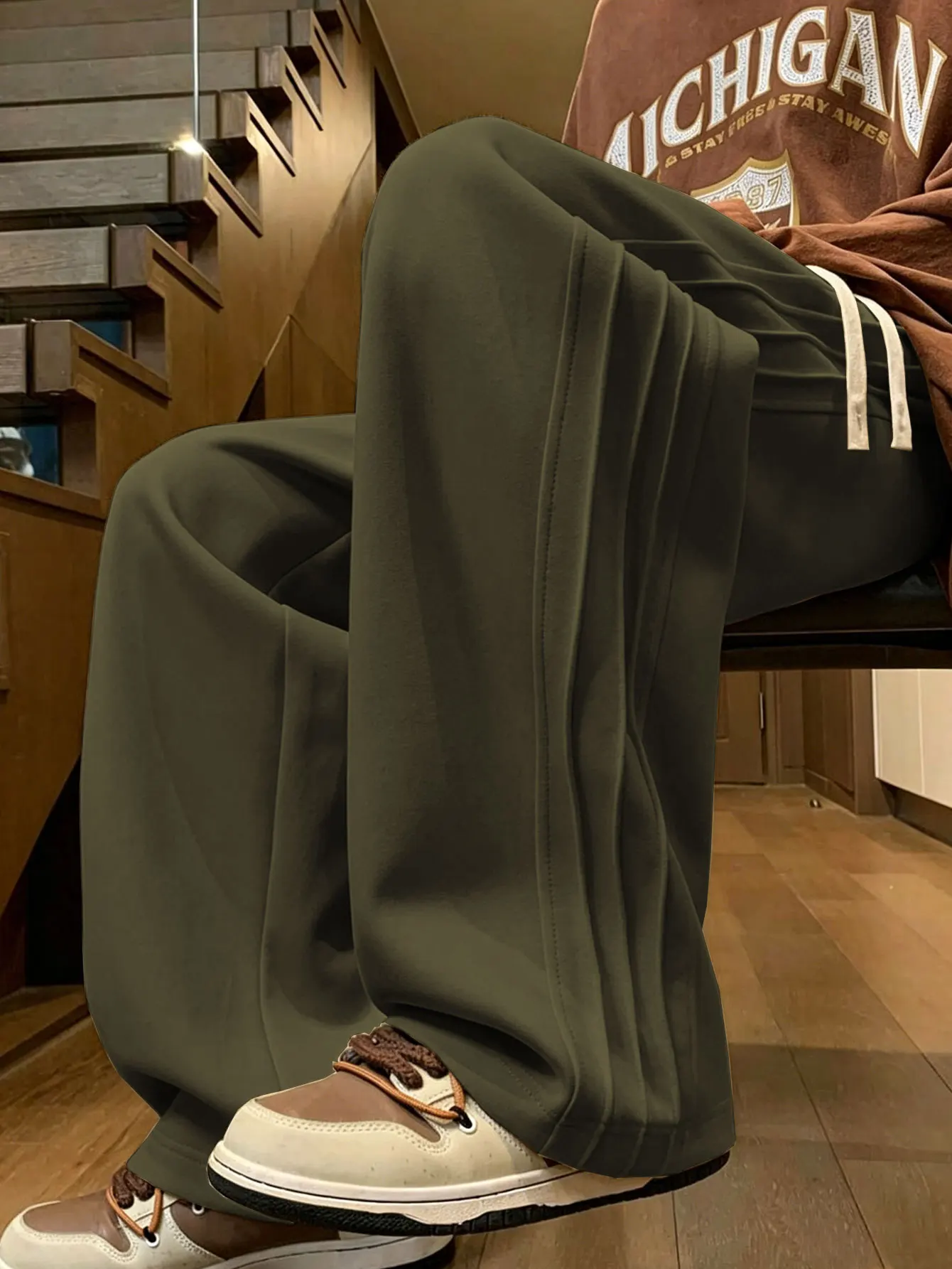 Herren-Freizeithosen, Locker Geschnittenes Design mit Weitem Bein, Elastischer Bund, Bequem für den Alltag, Modische Herrenbekleidung, Trendig und Stilvoll – Detail 12