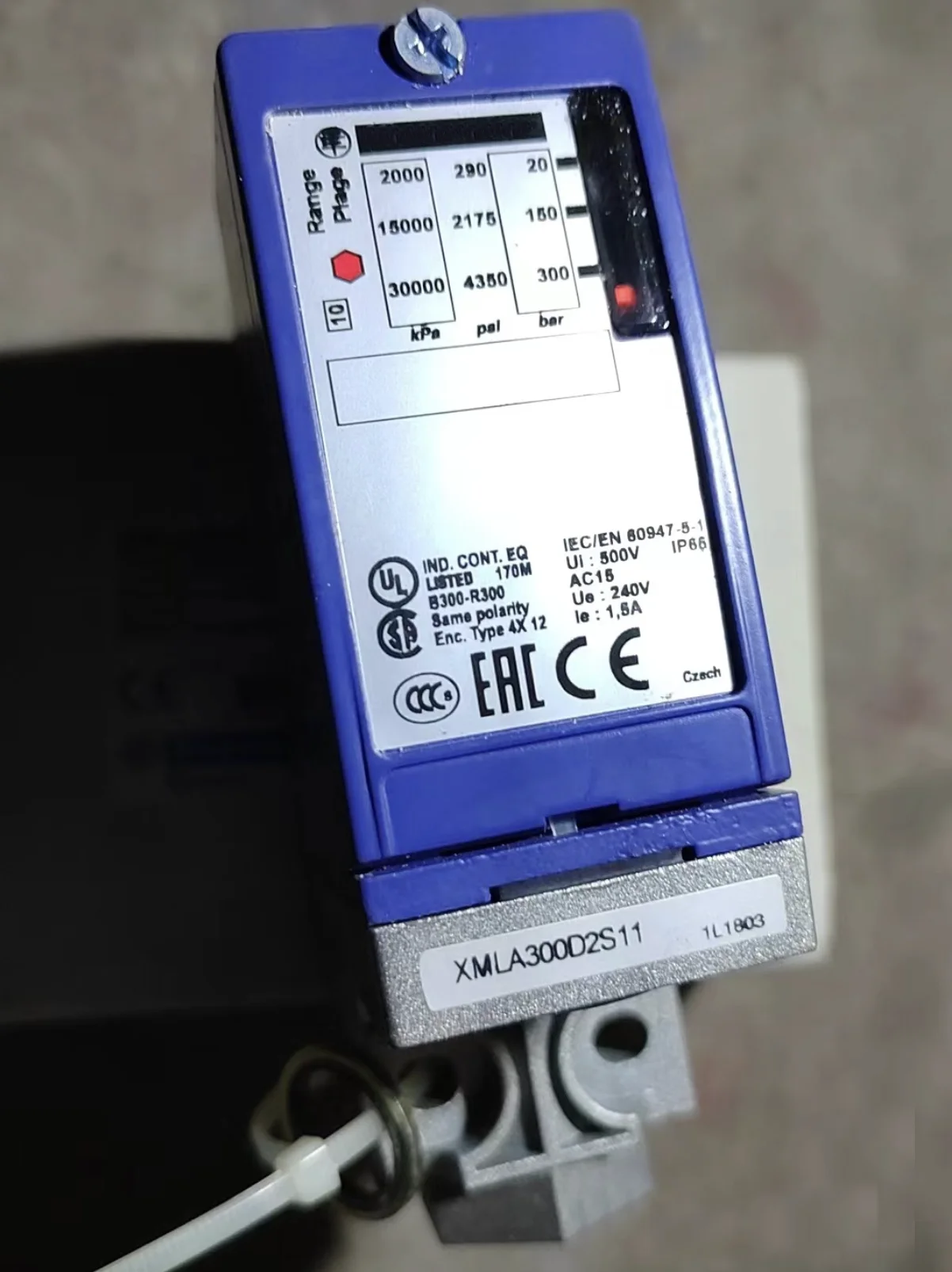 For Schneider XMLA300D2S11 Pressure Switch replacement