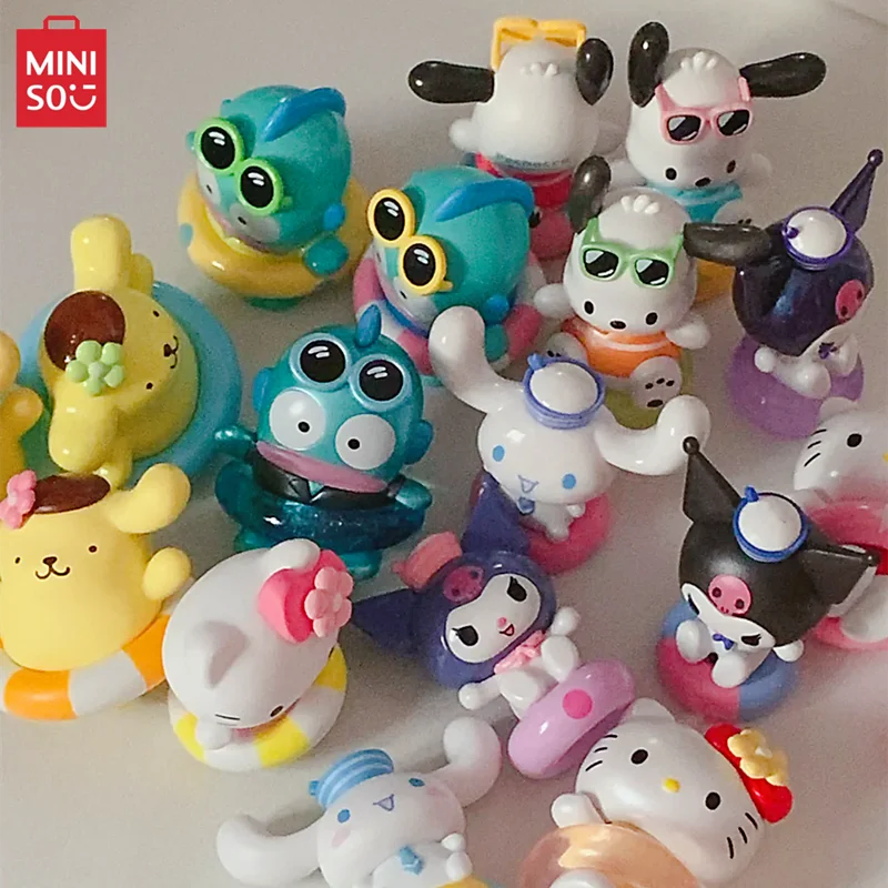 Miniso Sanrio Familie Zwemmoment Blinde Doos Animatie Hello Kitty Zwemmende Ring Schattige Bonen Kinderspeelgoed Model Verjaardagscadeau