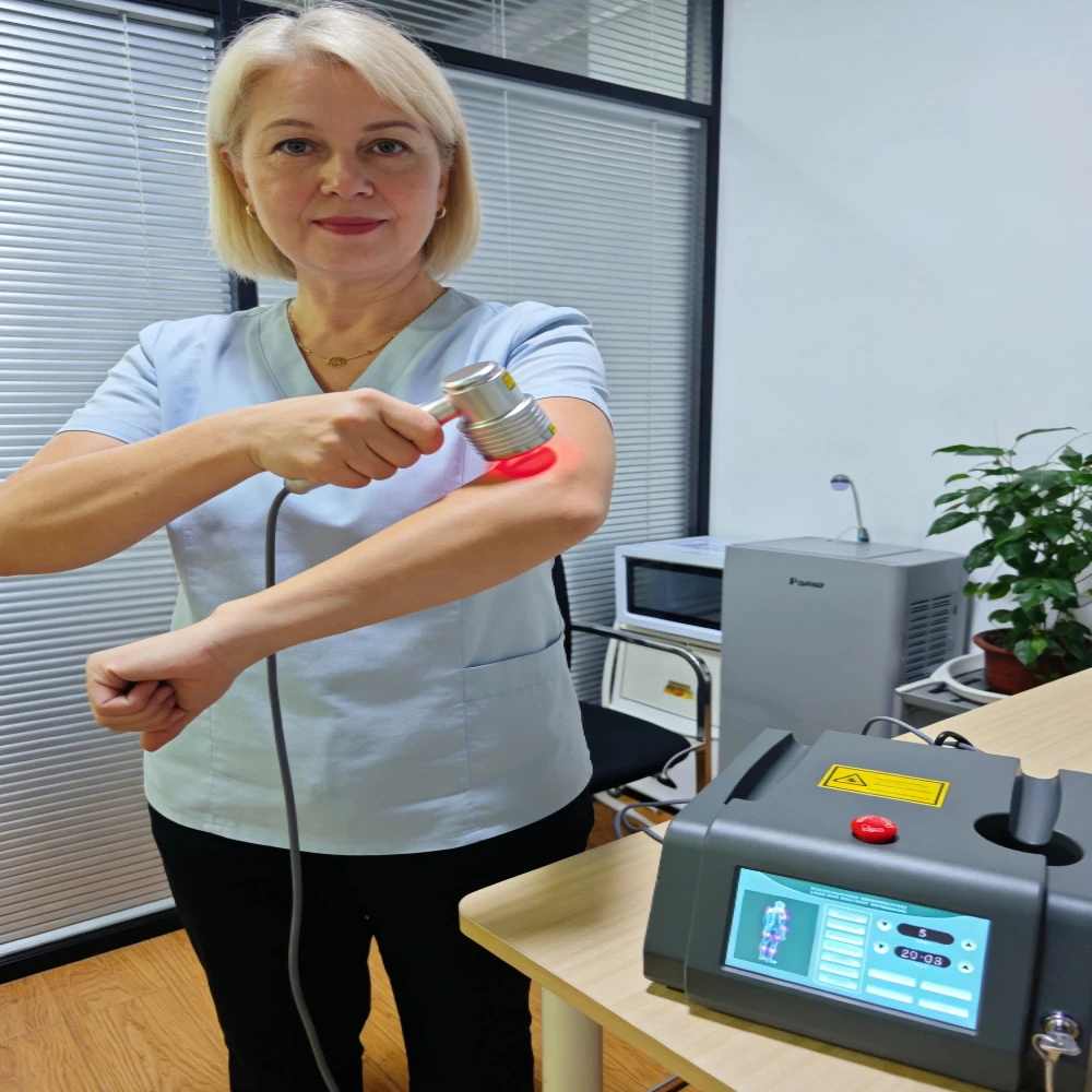 Advanced Technology Dual Wavelength Laser Pad, 650nm 808nm 1055mW 16 Diodes for Sports Injury Muscle Strain Recovery