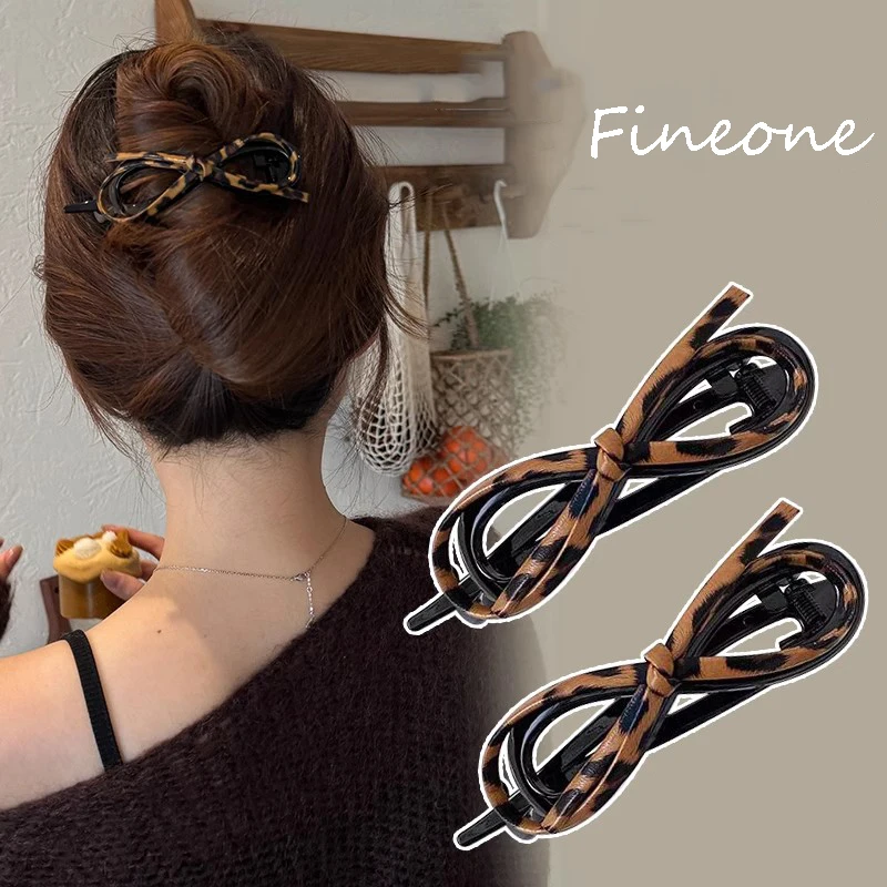 Temperament Leather Bow Twist Clip High-end Feeling At The Back Of The Head One Line Clip Fashionable