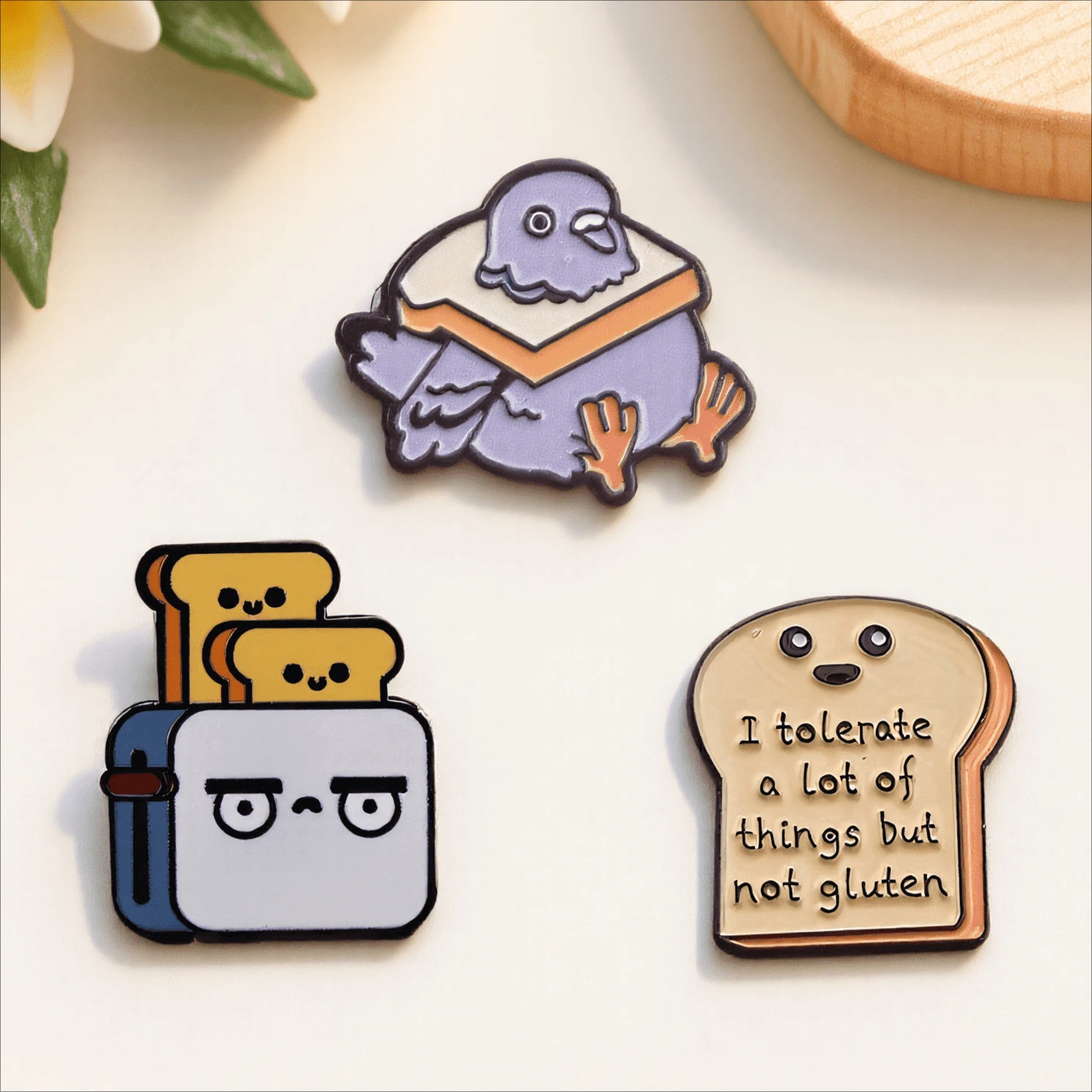 Fun Bread Enamel Badge, Pigeon Spit Driver Look, Cute Food Brooch Accessories