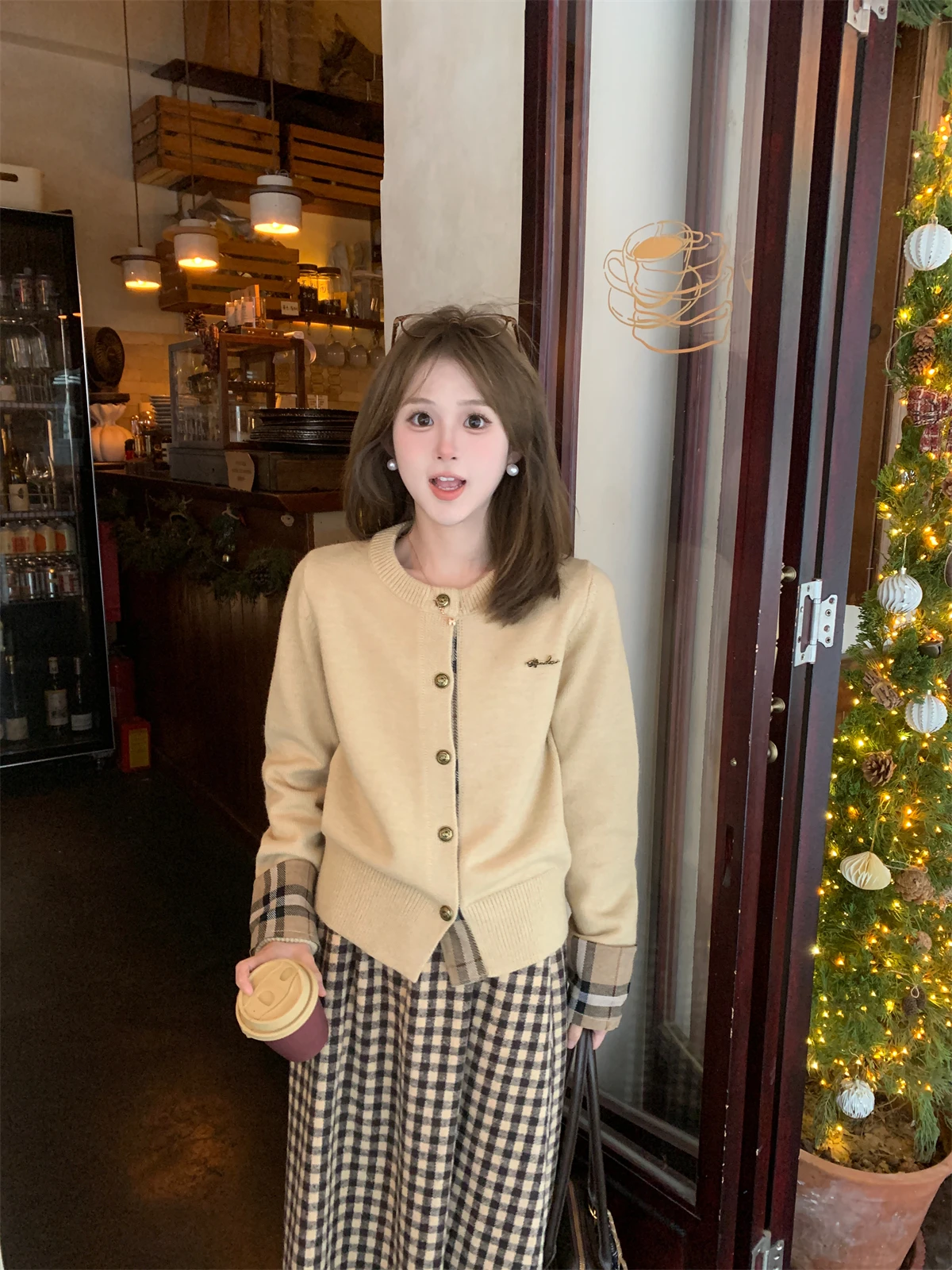 

FUGUI RICH Caramel Chestnut Winter Thi Knitwear Plaid Splicing Design Women's Soft French Sle Long Sve Regular Fit Swe...