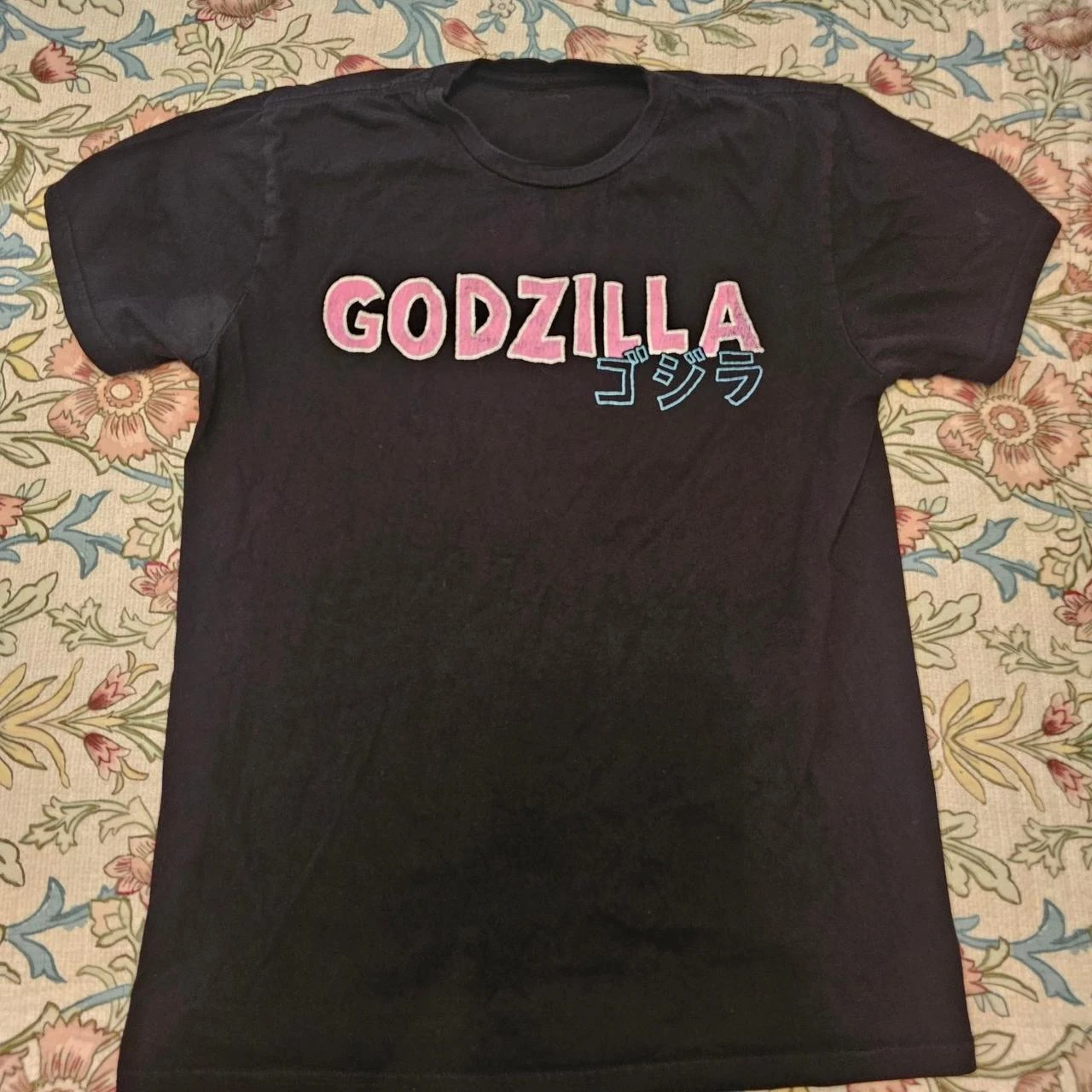 New 2026 American retro cotton short-sleeved T-shirt with Godzilla print, suitable for both men and women, casual street style. - view 2