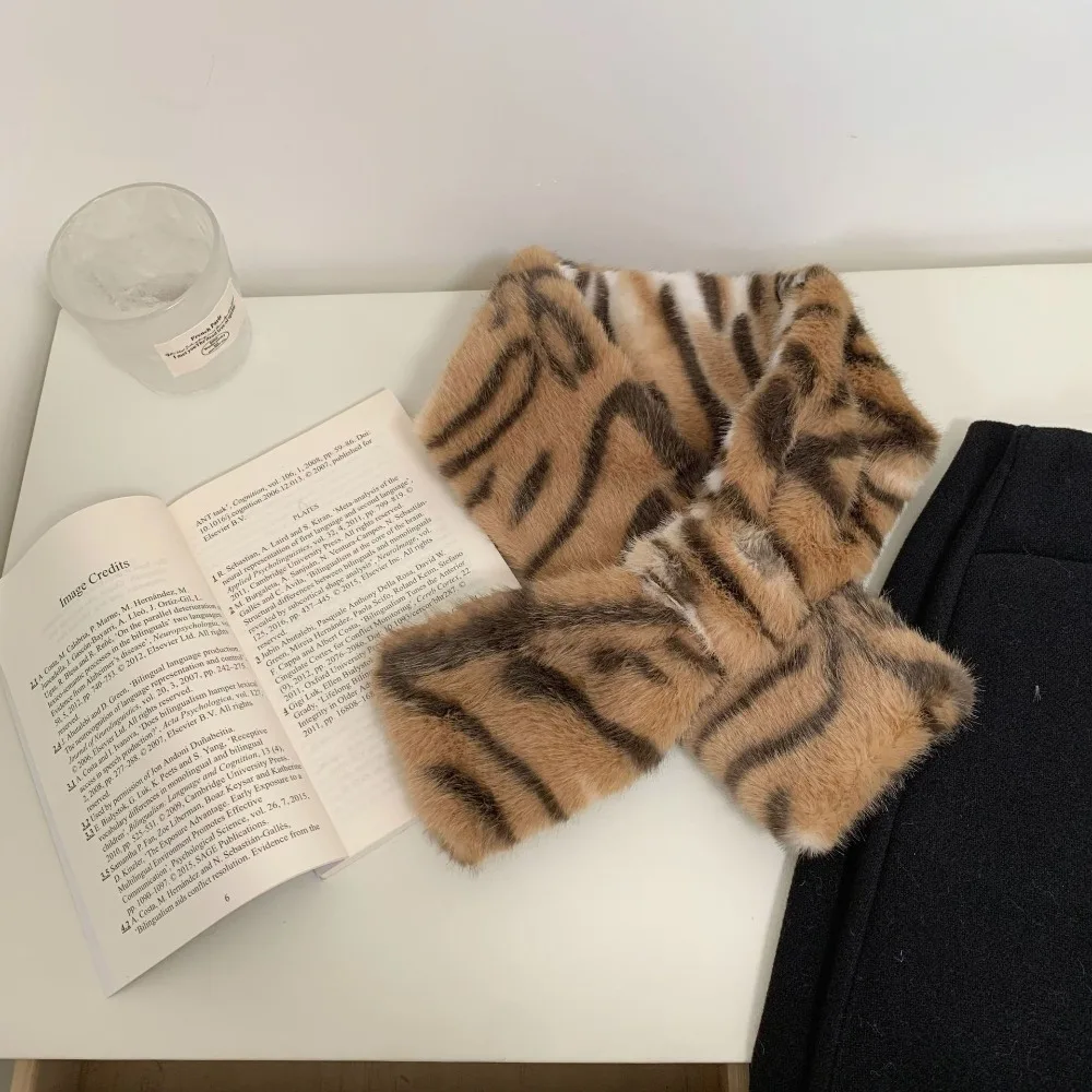 

Корейский стиль, утепленный теплый шарф с леопардовым принтом, ветрозащитный мягкий шарф, шарф с крестом на шее, уличный шарф