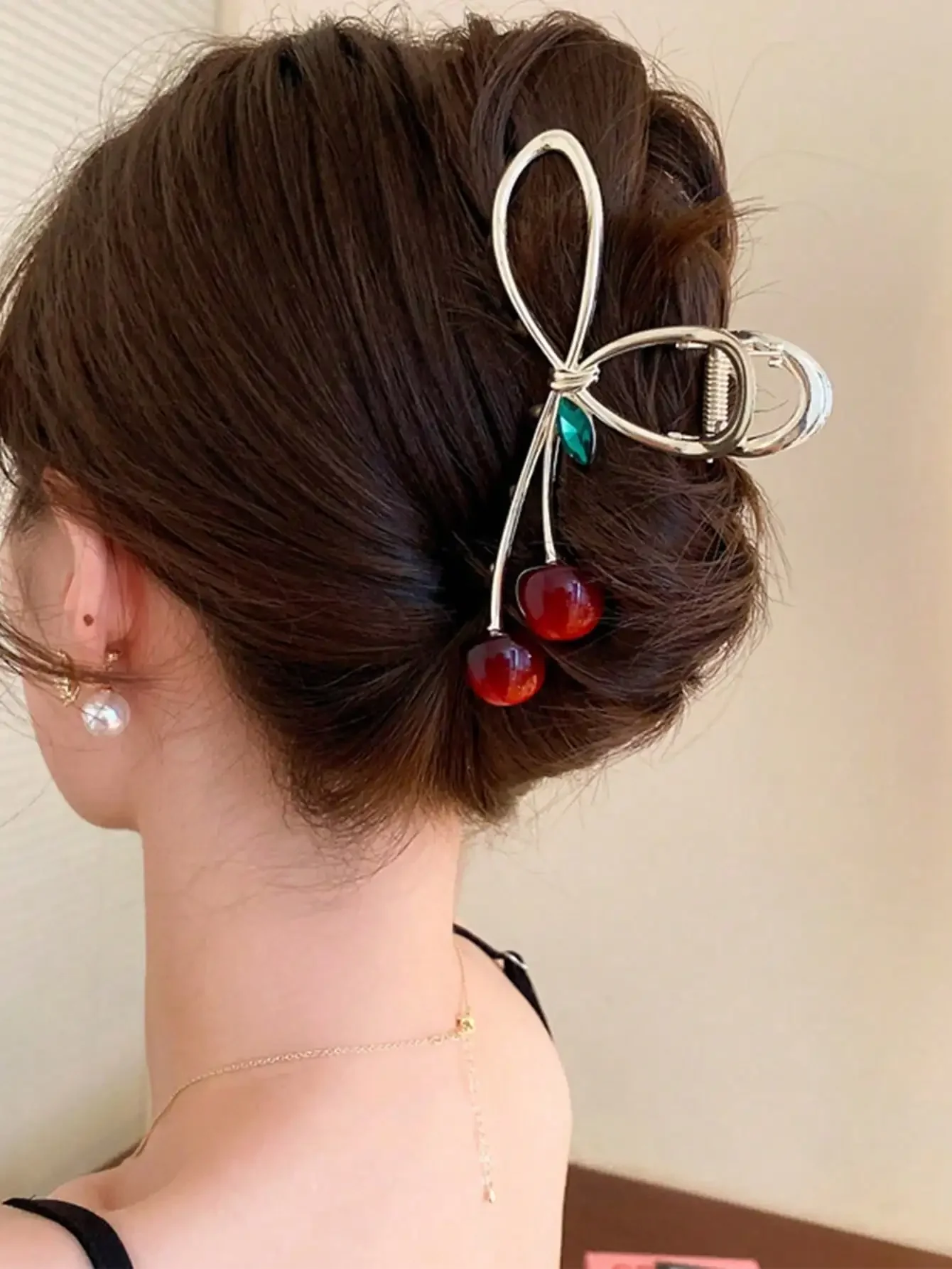 

1pc/Set Large Size Cherry Hair Claw Clip, Stylish Hair Claw Hair Accessories For Women Hair Clips Hair Jaw Clip Hair Clamps Hair Clutch Hair Catcher Clip Fall Winter For Vacation Outfits Woman Summer Beach
