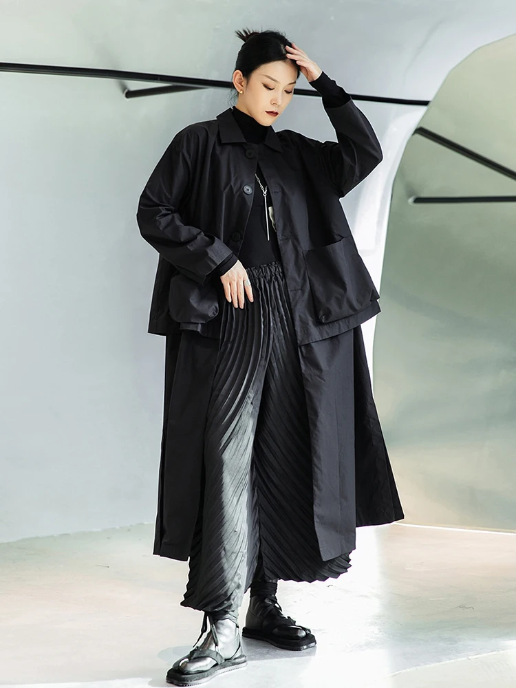 [EAM] Women Black Big Size Long Pocket Trench New Lapel Long Sleeve Loose Fit Windbreaker Fashion Spring Autumn 2024 1DE3081