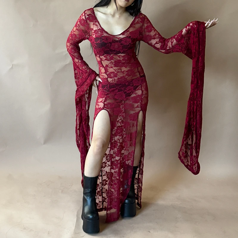 เดรสยาวรัดรูปสไตล์กอธพังก์สำหรับผู้หญิง ผ้าลูกไม้ซีทรู แขนยาวทรงค้างคาว สไตล์ Y2K แฟรี่ กรันจ์ ผ่าข้างพลิ้วไหว