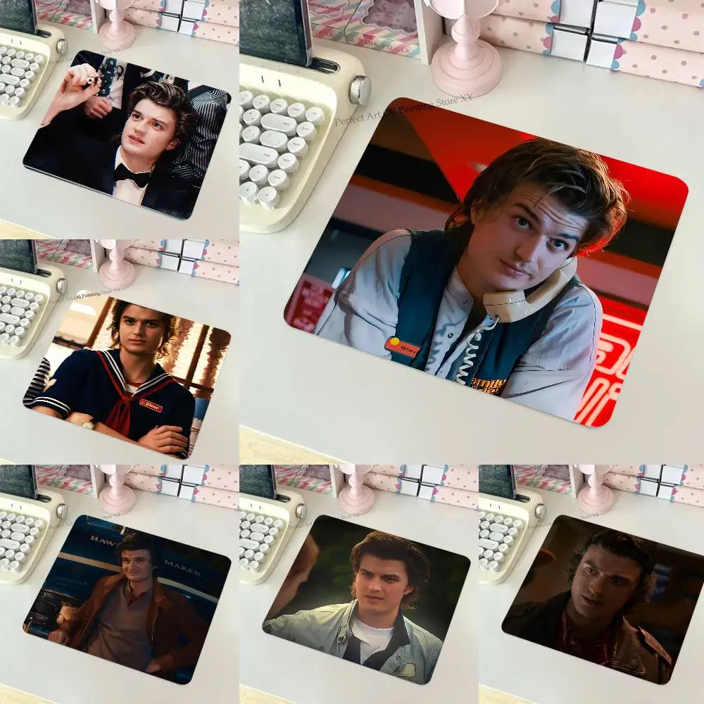 Joe K-Keery Djo Steve Harrington ST5 Mousepad Small LockEdge Mouse Pad For Gamers Computer Desk Pad Rectangular Anti-slip Rubber