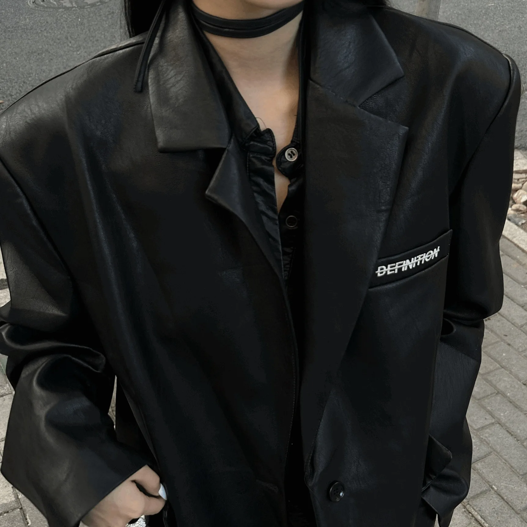 Autumn and Winter 2025 New Black Leather Jacket Men's and Women's Street Cool Niche Design Blazer