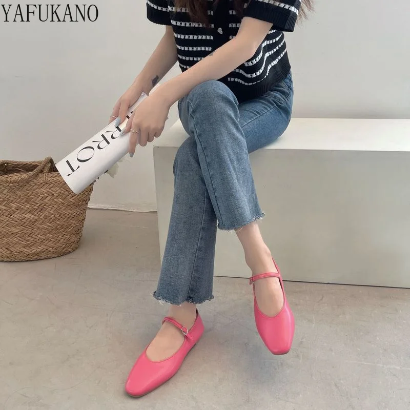 Soft Bottom Girl Flat Shoes Simple Retro 2024 New Fairy Style All-match Gentle Single Shoes Buckle Strap Small Leather Shoes