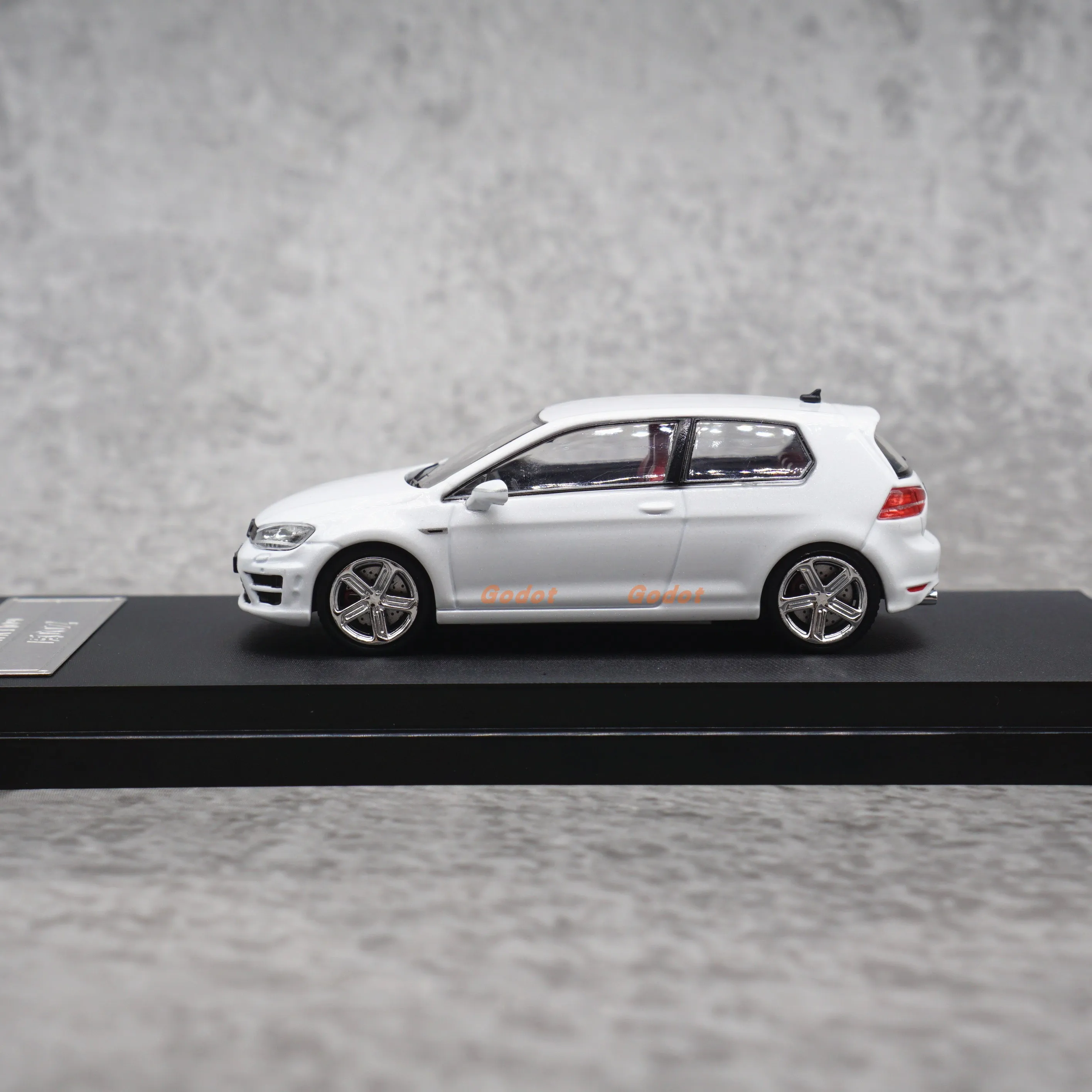 ZOOM 1/64 Golf 7 alloy car model toy