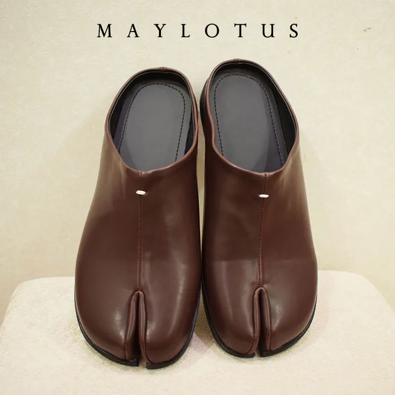 Novelty Split Toe Shoes Woman Ninja Tabi Slippers Leather Slides Comfy Mules Femmes Clog Sandals Pettitoes  Slippers Women