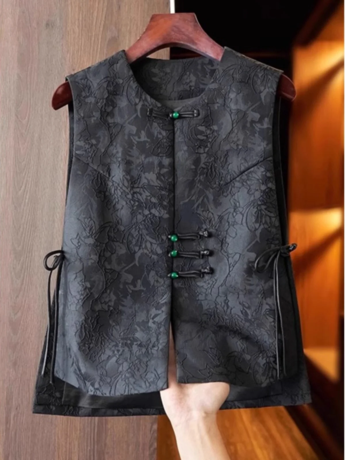 Black New Chinese Style Embroidered Jacket Women's Summer High End Retro National Style Button Tang Suit Vest Top