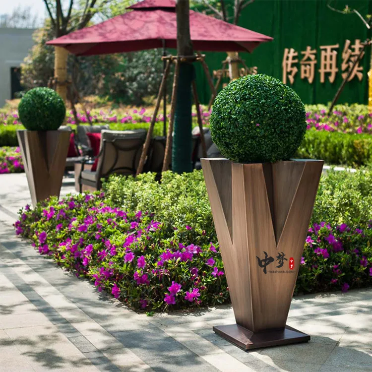 Hxl fiberglass square green plant pot - ideal for shopping malls, sales centers, and outdoor floral arrangements
