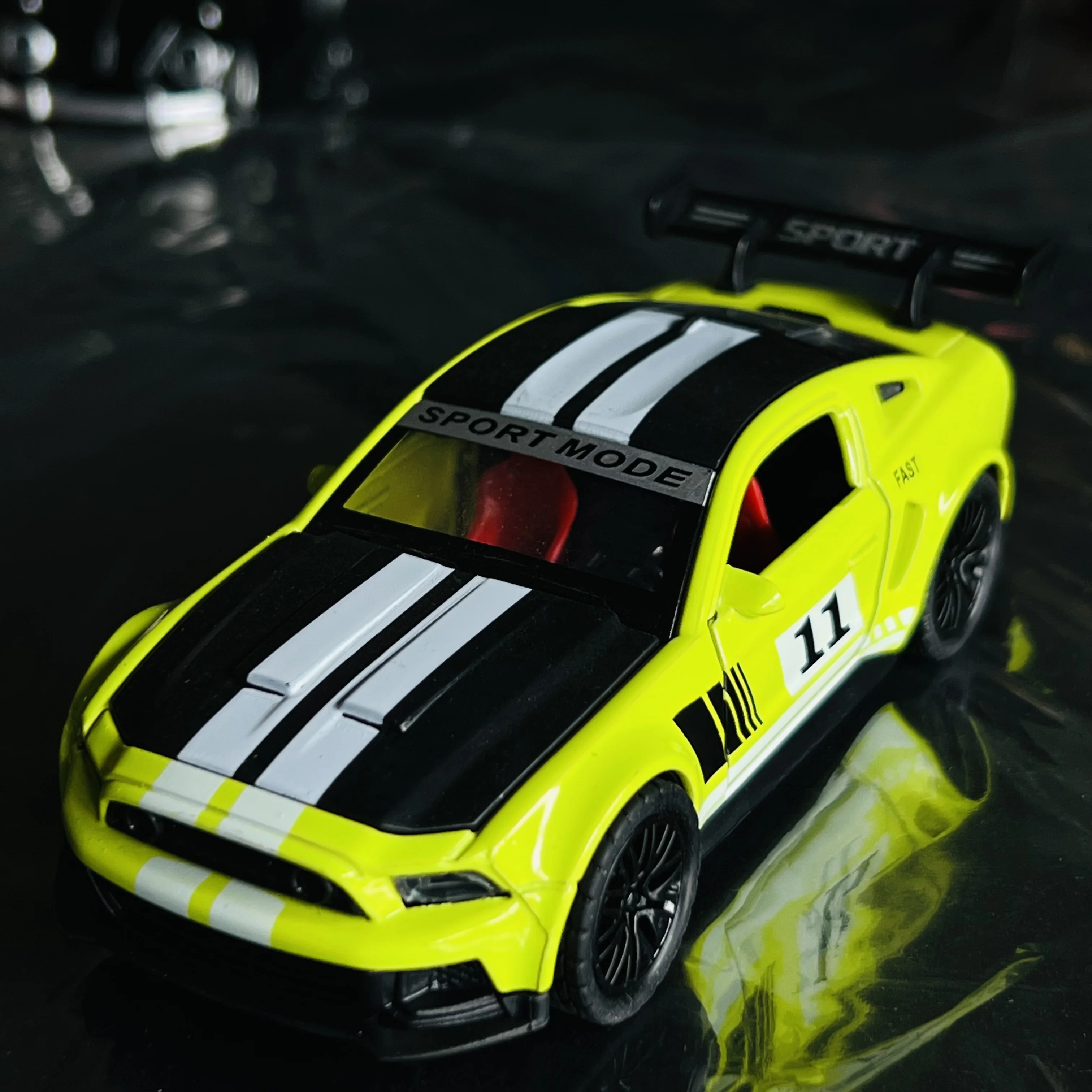 محاكاة سبيكة نموذج سيارة رياضية ، تزيين الكيك ، لعبة أطفال