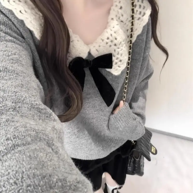 2026 Autumn Winter New Fashion Western Style Sweet Design Wearing Doll Neck Knitted Sweater Gentle Aging Lazy Style Knitted Tops