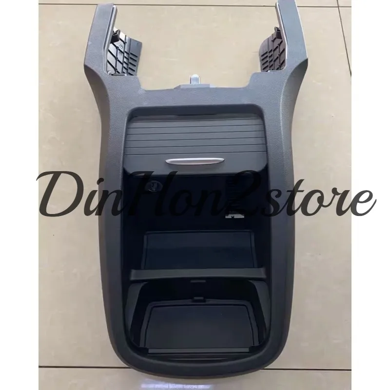 Water cup holder, modified armrest box storage box Vito cigarette lighter V250d armrest box water cup holder