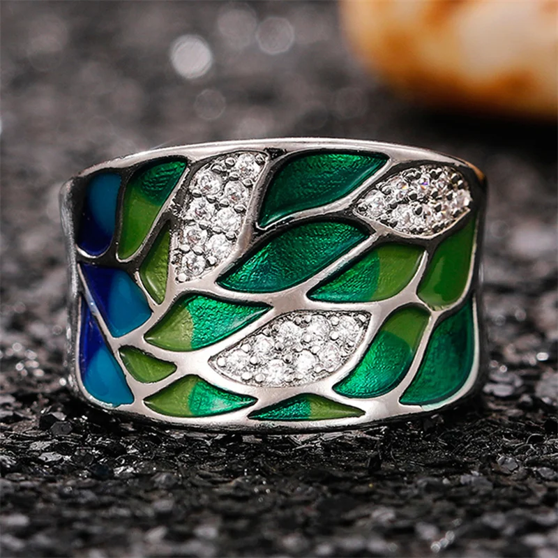 2024 Bohemia Style Green Leaf Enamel Ring for Women Charming Ladies Rings Dance Party Fancy Birthday Girl Gift Fashion Jewelry