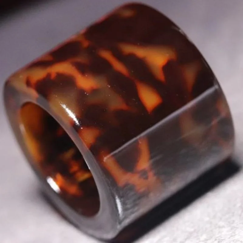 Hainan Full Blood Handicrafts Ring Exquisite Small Item Cultural Plaything