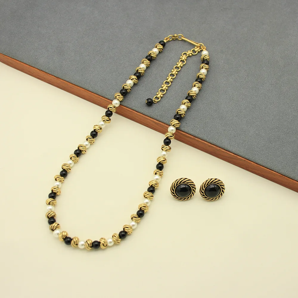 

Латунное жемчужное ожерелье, модная цепочка на ключицу, черное стеклянное ожерелье из бисера, ювелирные изделия для женщин, высококачественная ключица