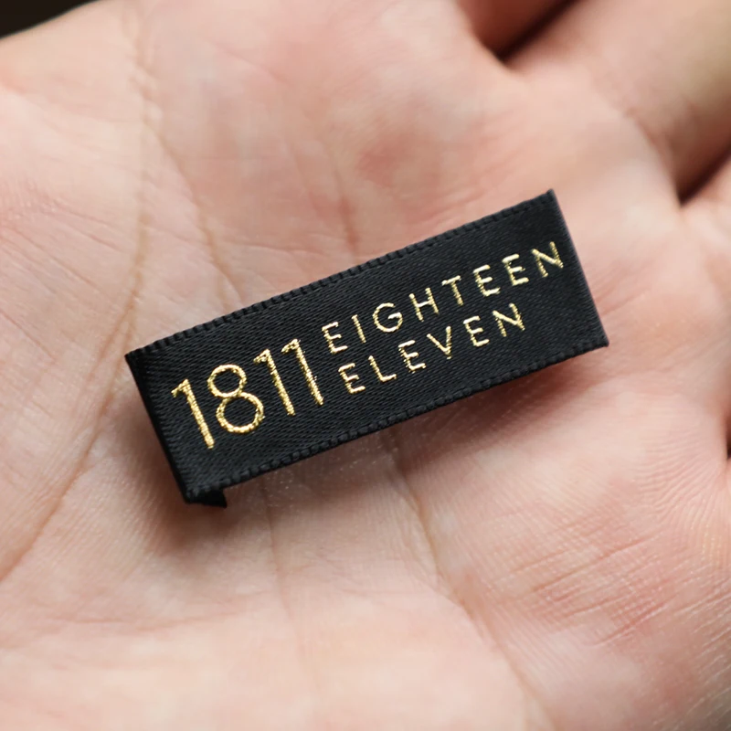 Customized inquiry Hot Silver UV Printed Custom logo of Gilded Label Customized Clothing Woven Labels Accessories Label Printing