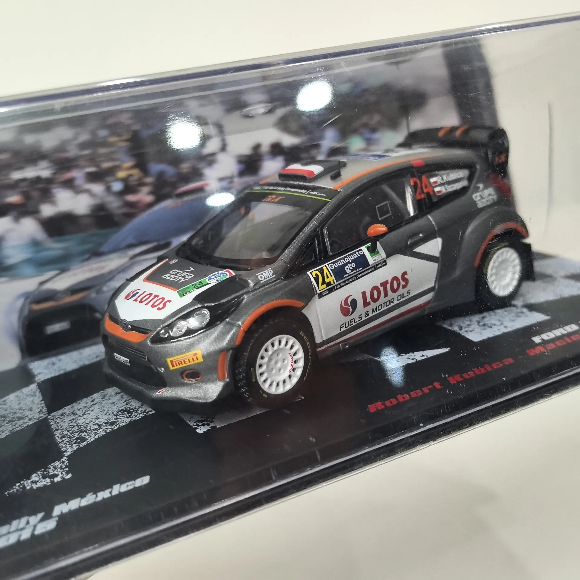 Box Cracking Diecast IXO 1/43 Scale FORD FIESTA WRC #24 2015 72 Alloy Car Model - view 5