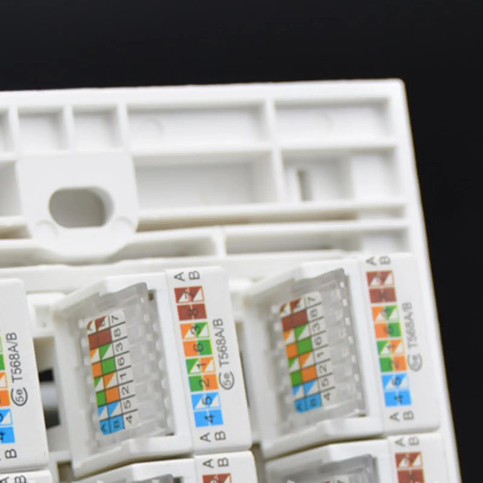 6 Port Network Wall Plate Outlet Supplies Module Durable 86Mmx86mm Optical Interface for Internet Connection Cable Installation