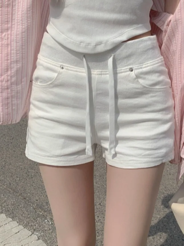 

High Waist Patchwork Belted Denim Shorts Women's Summer 2026 New Style Slimming Casual Straight A-Line Hot Pants