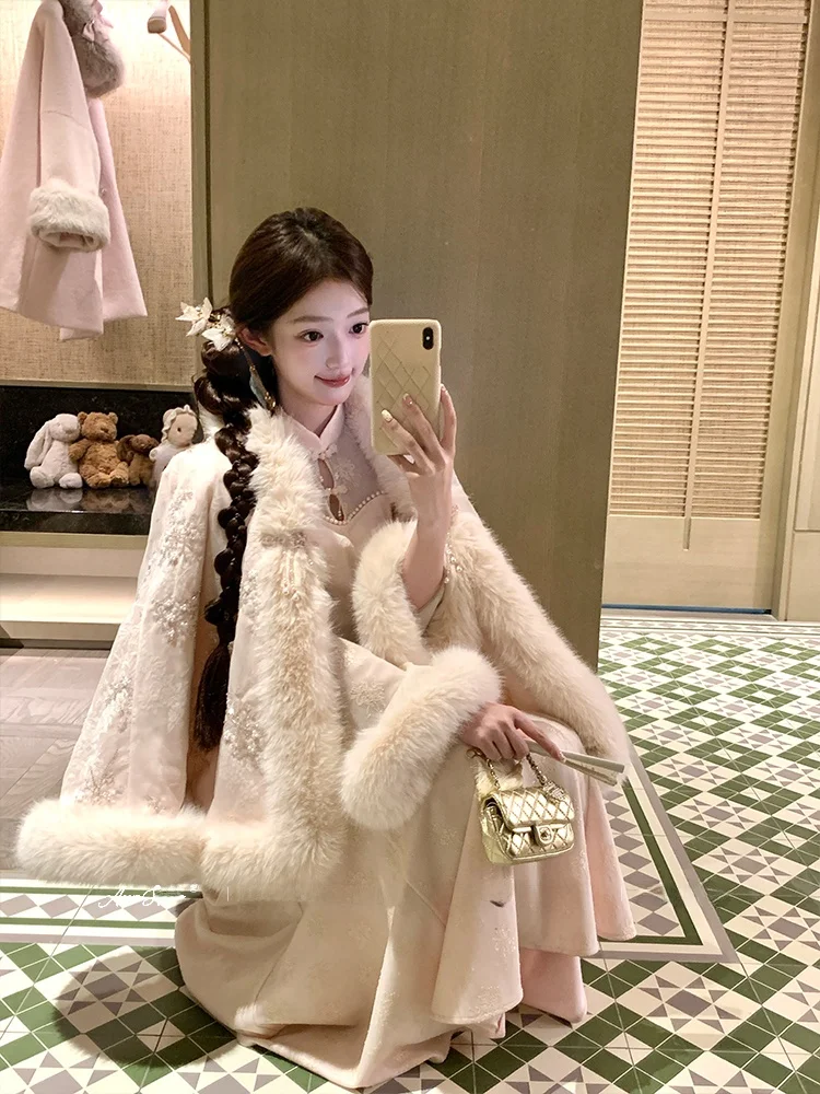 

Acaine Moon adow Blossom Pink Chinese Sle Women's Coat Winter New Faion Pearl Button Embroidery Faux Fur ort Jaet