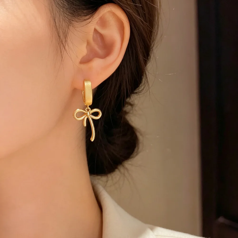 Stylish and simple metal brushed bow ear buckle personalized light luxury versatile earrings