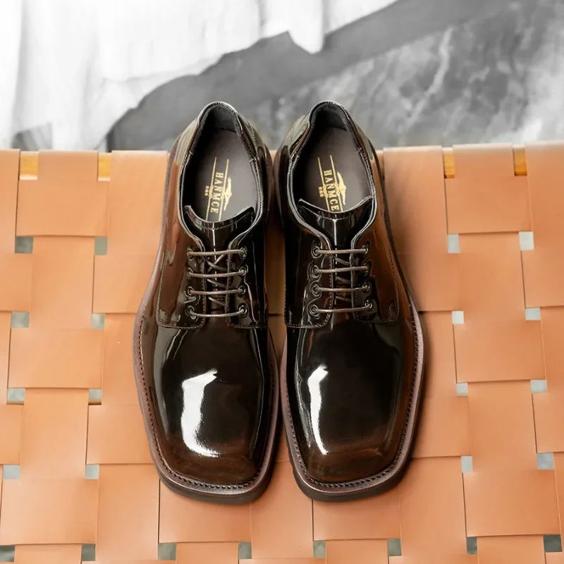 Luxury Patent Leather Mens Dress Shoes Handmade Autumn Fashion Genuine Cowhide Retro Outdoor Wedding Party Social Shoes Man