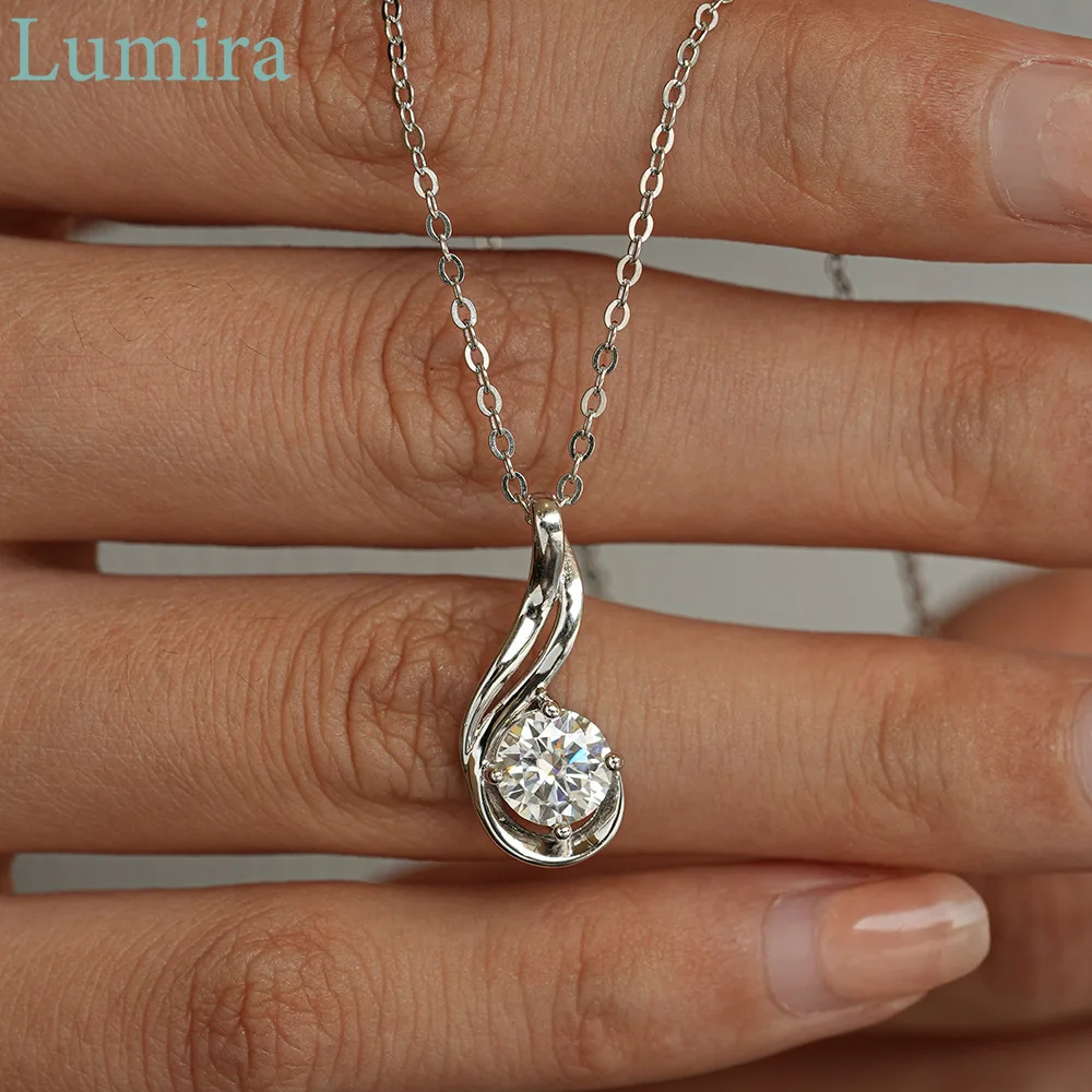 

Lumira Versatile Platinum PT950 Necklace with Light Luxury Appeal D-Color 1 Carat Moissanite Pendant for Women Fine Jewelry Gift