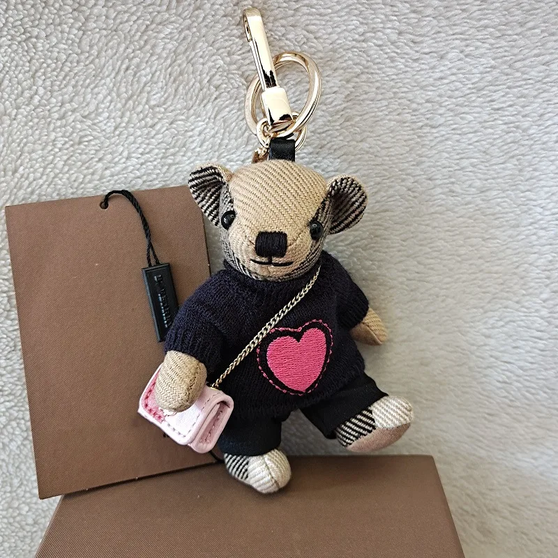 

Новый подвеска в кашемировую клетку: рюкзак с плюшевым мишкой, подарок на день рождения, автомобильный брелок и женская сумка через плечо, украшение