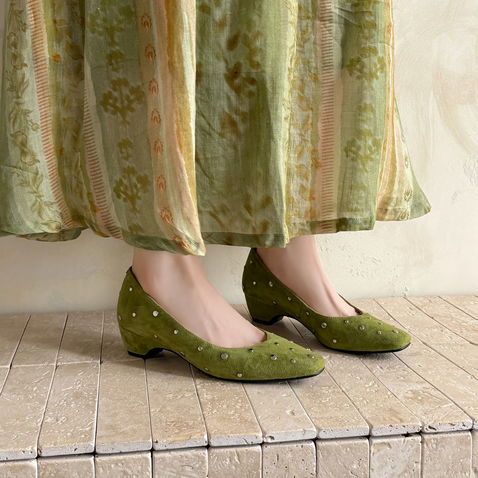 Genuine Leather Sheepskin Suede Women's Shoes,Rivet  Slip-on Women High Heels,Fashion Party Women pumps