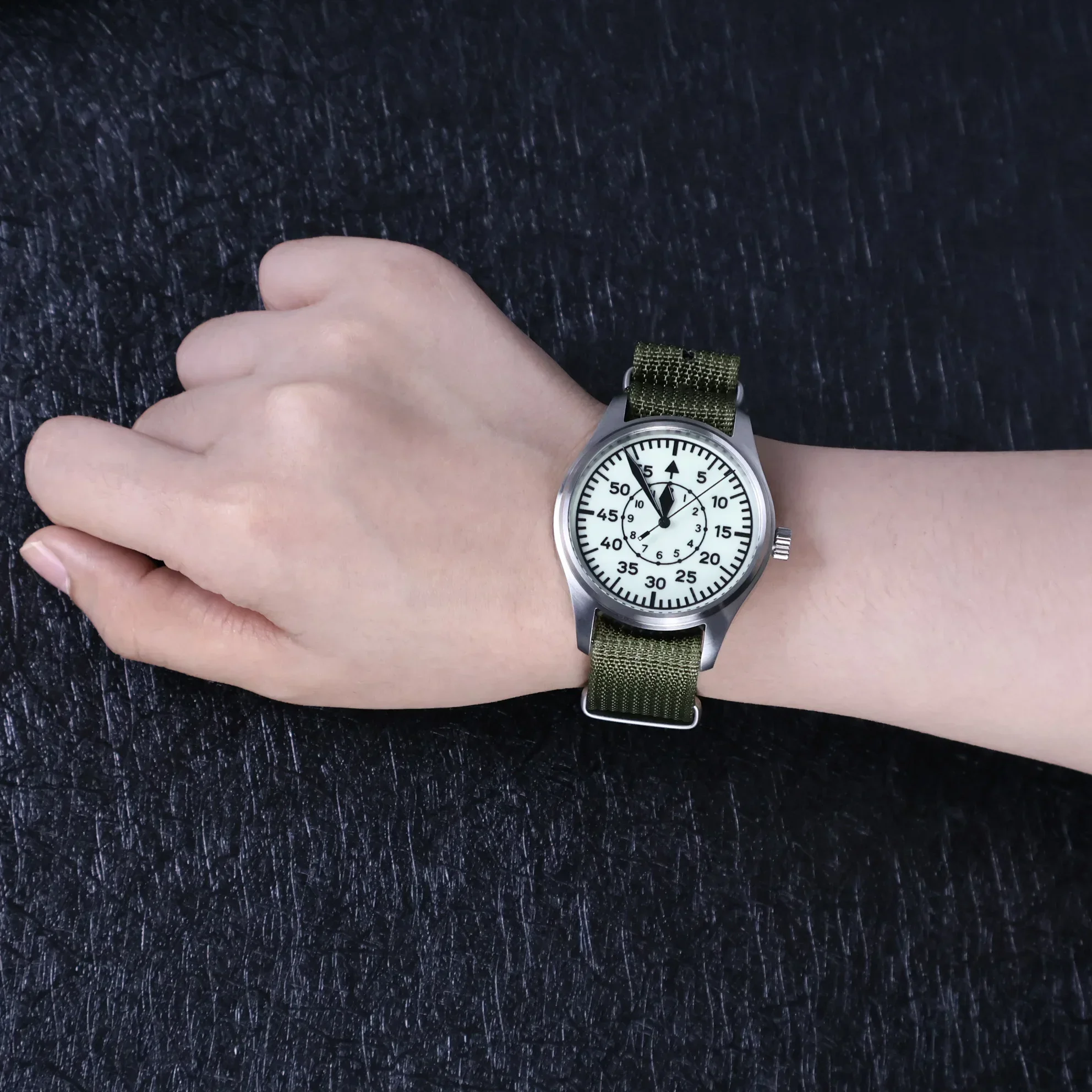 Reloj de cuarzo MYSTERIOUS CODE ML10 VH31 segundo movimiento de barrido 316L revestimiento arenado zafiro BGW9 luminoso 100m resistente al agua