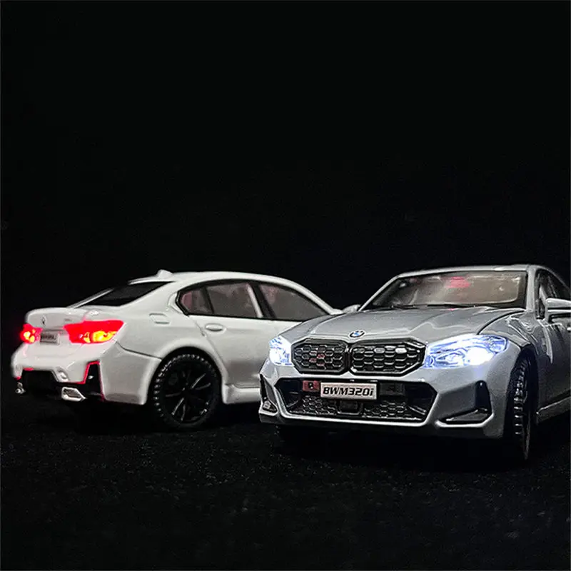 1/32 320 320i Alloy Car Model Diecast Metal Toy Vehicles Car Model High Simulation Sound and Light Collection Childrens Toy Gift