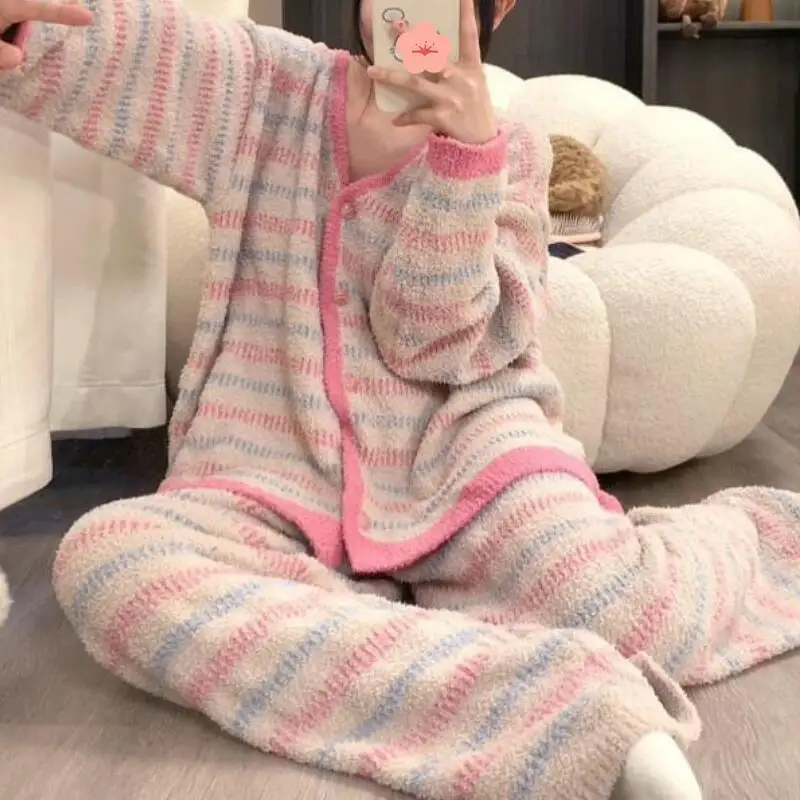 

Утолщенный коралловый флис в полоску, домашняя одежда, полуфлисовая ночная рубашка, женский зимний теплый и удобный комплект в ленивом стиле, новый стиль