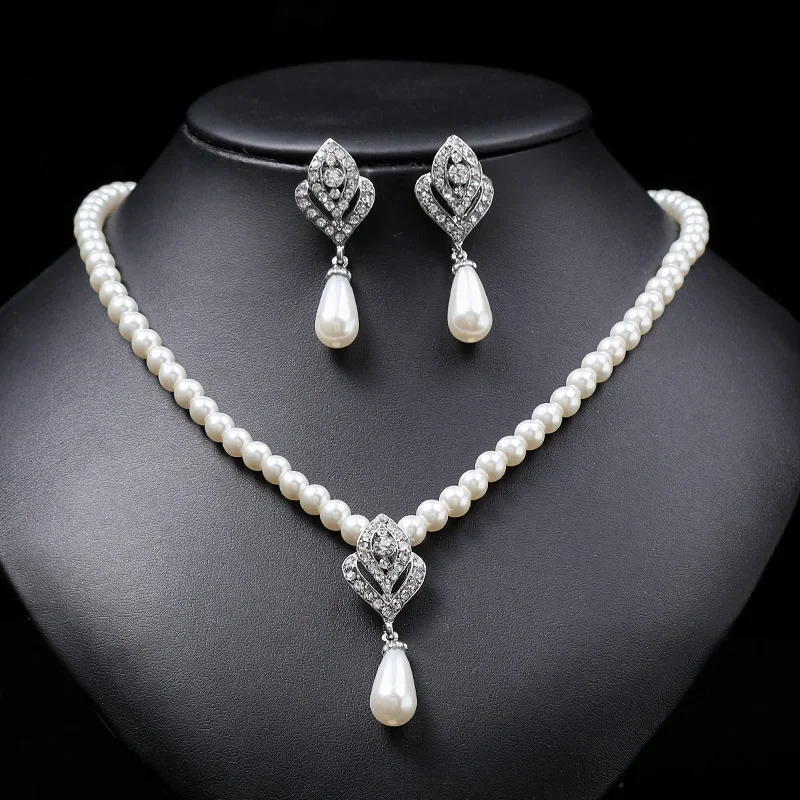 

New Fashion Luxury Zirconia Flowers Imitation Pearl Wedding Necklace Earrings Set Bride Elegant Gentle Jewellery Accessories