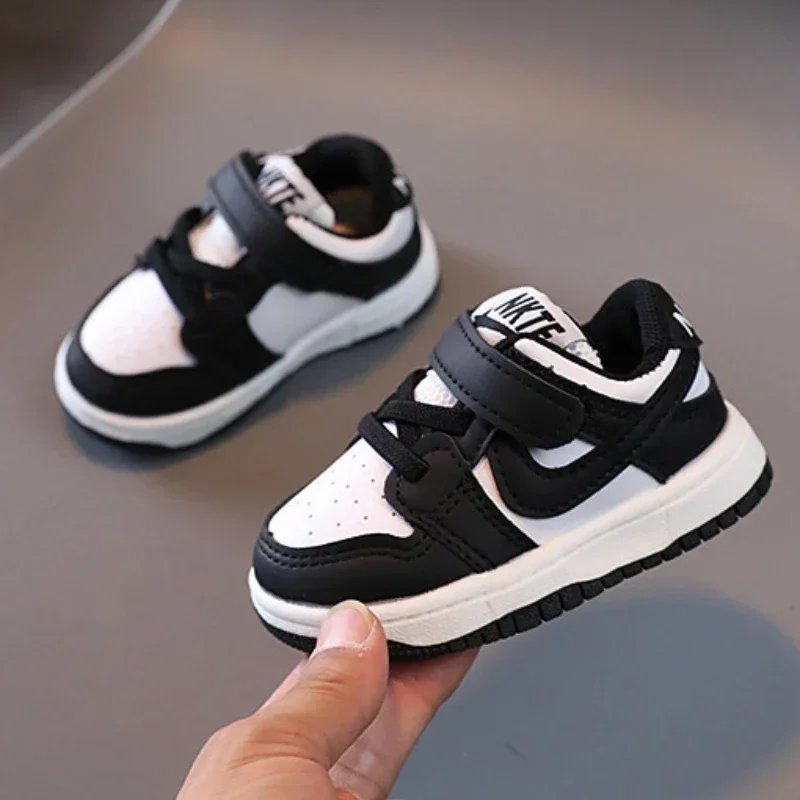 

New Toddler Baby Kids Fashion Design Sneakers Walking Shoes Boys Breathable Outdoor Board Shoes White Non-slip Casual Shoes