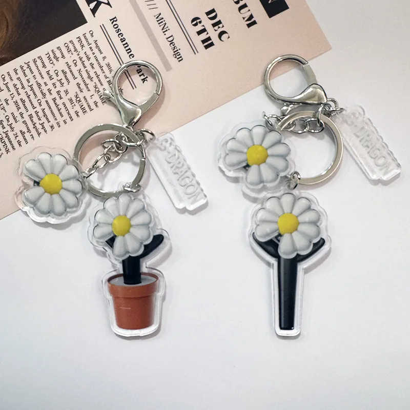 Kpop G-Dragon Lightstick Keychain Keyring Acrylic Double Sides Pendant Daisy Design Backpack Pendant Fans Collection Gift