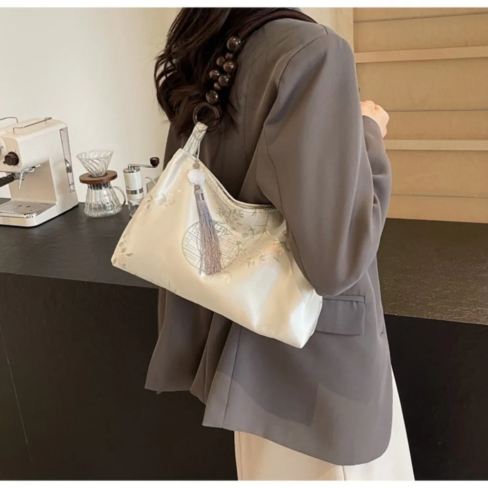 ​Medium Capacity​ Women Embroidered Shoulder Bag​ Hasp Sewing Thread Craft​ ​National Style Handbag​