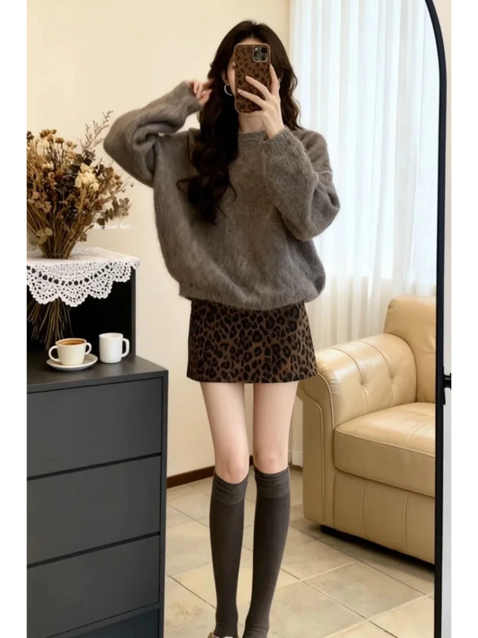 

Spring Faion Set Women's Overhead Knit Sweater And Leopard Print Skirt Long Sve American Sle Ensemble for Adults