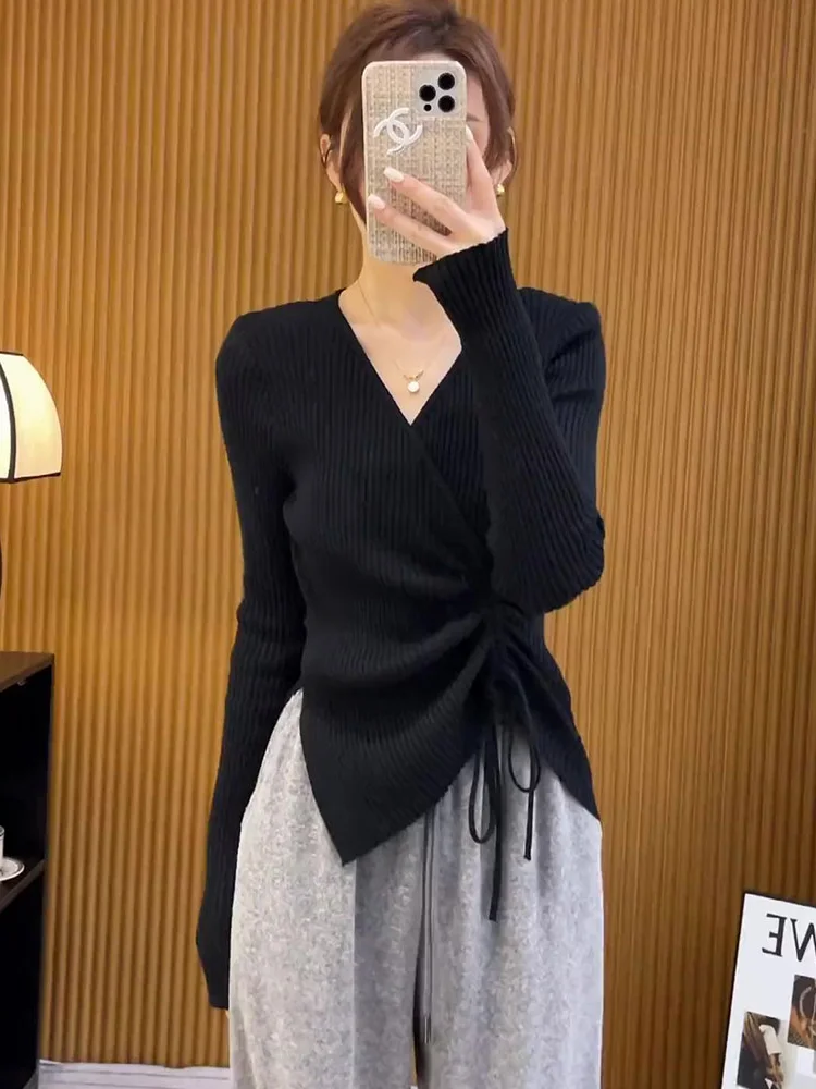 Fashionable Long Sleeve V-Neck Women's Knitwear Drawstring Base Shirt Black Sweater Comfortable Loose Fit Korean Style