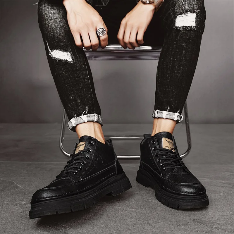 High Quality Men's Classics Retro Work Boots Fashion All-match Man Shoes Round Toe Lace-up Boots Men Waterproof Motorcycle Shoes