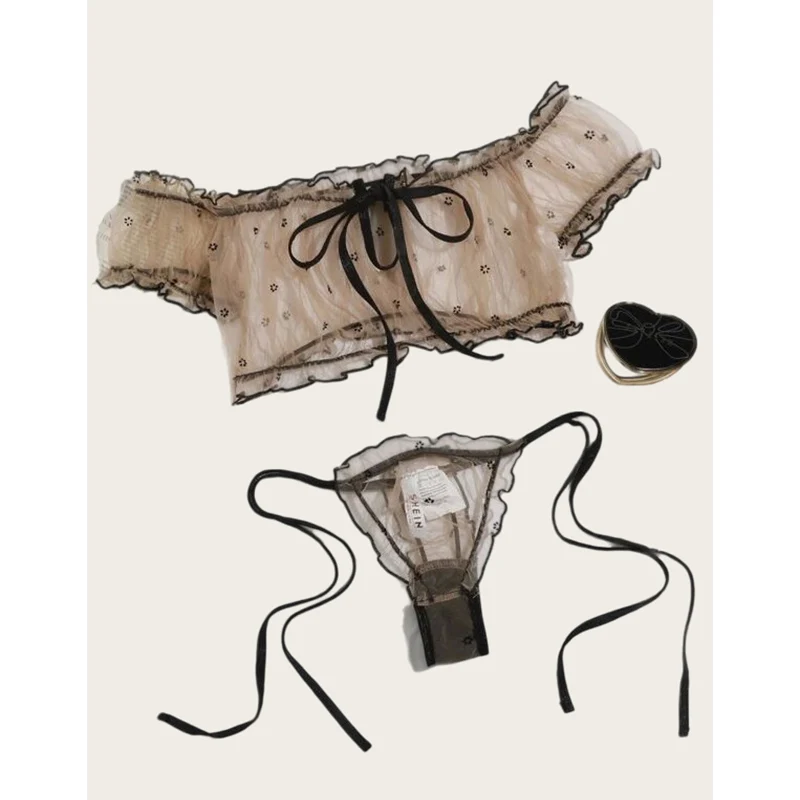 Thumbnail 2 - #76 Discounted Strapless Bras Worth Buying