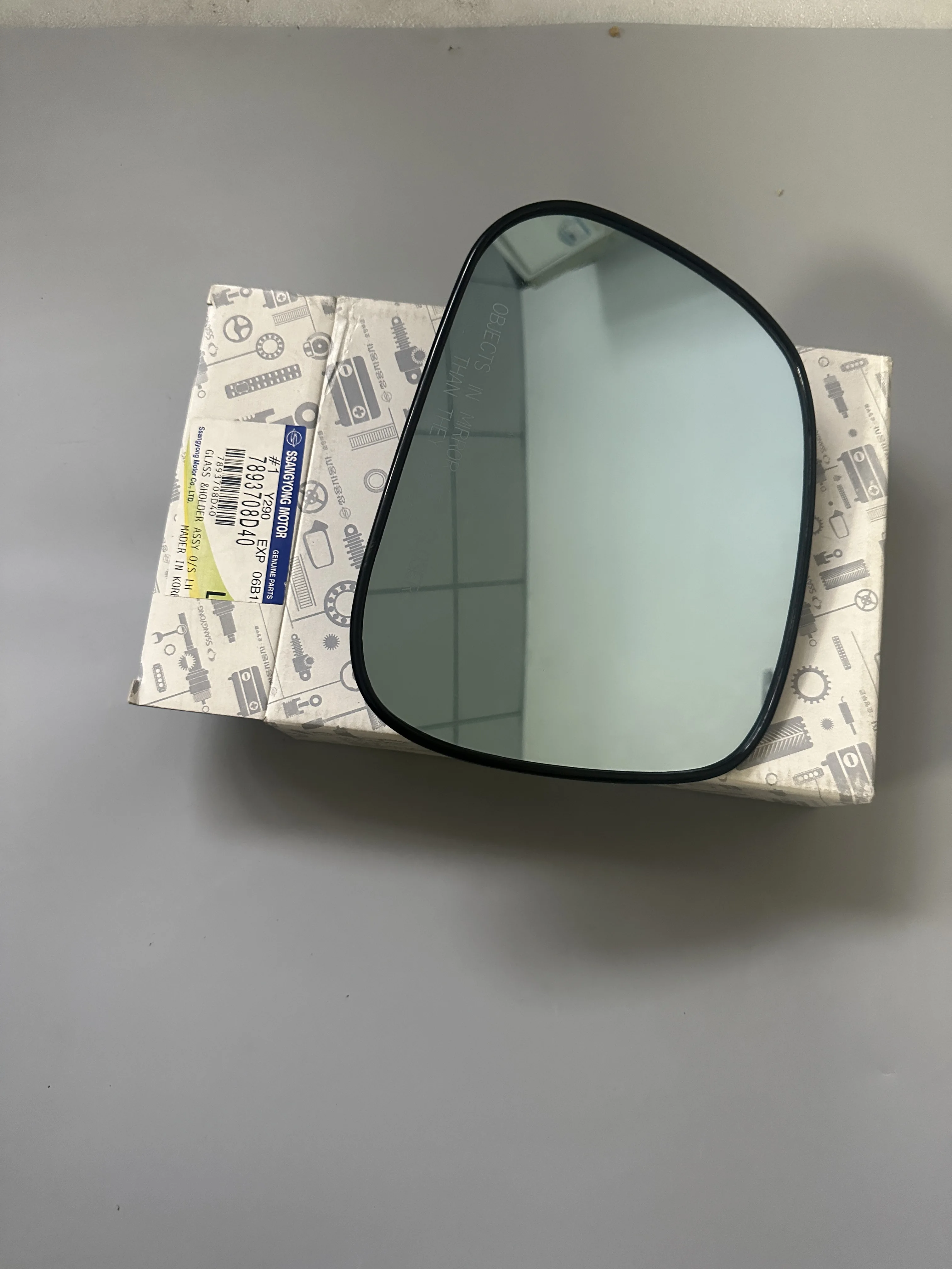 

Genuine Rearview Door Mirror Lens LH 7893708D40 For Ssangyong Rexton